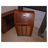 Philco radio floor model