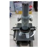 BAUSCH & LOMB MICROSCOPE