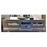 CASSETTE PLAYER WOTKS