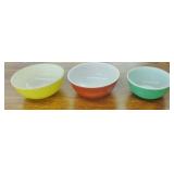 3 PYREX MIXING BOWLS