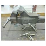 CRAFTSMAN BENCH VISE