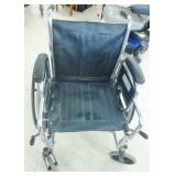 MEDLINE EXCEL 2000 WHEELCHAIR