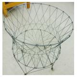 VINTAGE WIRE LAUNDRY BASKET