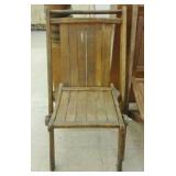 WOODEN FOLDING CHAIR