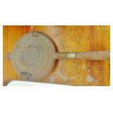 CAST IRON WAFFLE IRON