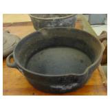 CAST IRON POT