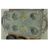 CAST BAKING MOLD