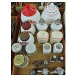 LOT VINTAGE SALT/PEPPER