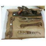 LOT VINTAGE TOOLS: PLANER, WRENCHES, MORE