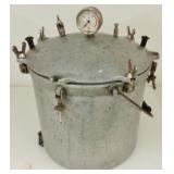 VINTAGE NATIONAL PRESSURE COOKER