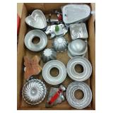 LOT VINTAGE BAKING MOLD CUPS, MORE