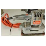 BLACK & DECKER DUAL ACTION SANDER