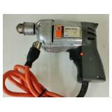 BLACK & DECKER 3/8 DRILL