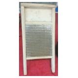 KITCHENETTE WASH BOARD