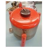 VINTAGE POPCORN POPPER