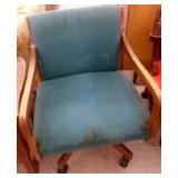 OAK SWIVEL CHAIR