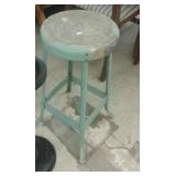 METAL STOOL