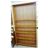 WOODEN BOOKCASE DISPLAY