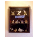 SHADOWBOX W BIRD FIGURINES