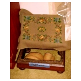 FOOTSTOOL KIT - SOME ASSENBLY REQUIRED