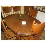 Dining room set w 6 chairs and leaf $200