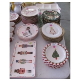 Xmas dishware 