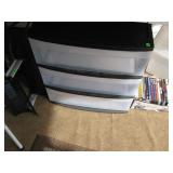Plastic drawers $10