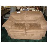 Plush love seat $150