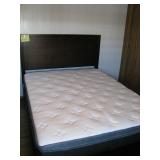 New Queen bed $350