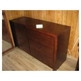 Dresser w/mirror $125
