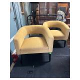 Eclectic Treasures & Timeless Finds!