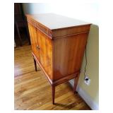 English Yew Wood Chippendale