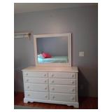 8-Drawer White Dresser w/Mirror