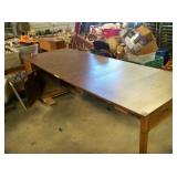 Saginaw extend-a-table, Extends to 9 feet long