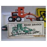 ANTIQUES AND COLLECTIBLES AUCTION