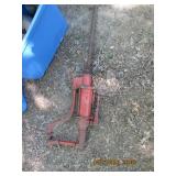 ANTIQUES AND COLLECTIBLES AUCTION