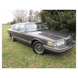 1991 LINCOLN TOWN CAR, 68,190 MILES