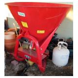 500 LB FERTILIZER SPREADER FOR TRACTOR