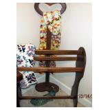 QUILT RACK. HEART SHAPED QUILT STAND