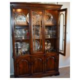 NICE CHINA CABINET WITH 2 LIGHTS