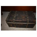 LADIES STEAMER TRUNK, LEATHER BOUND