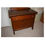 THE FRONT, SHOWING DRAWERS