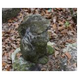 SMALL STATUARY FOR LAWN OR GARDEN