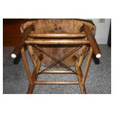 AND THE BASE, SHOWING THE WIRE STRETCHERS