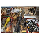 COLLECTIBLE AND USABLE KITCHEN WARES