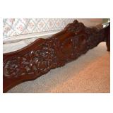 CENTER OF THE FOOTBOARD