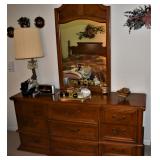 6-DRAWER DRESSER. TALL MIRROR