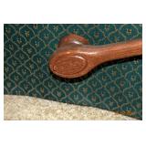 THE LA-Z-BOY SIGNATURE ON HANDLE