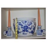 SELLS AS LOT WITH A LARGE SIMILAR PITCHER