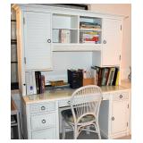 WICKER/WOOD DESK. SUPERIOR QUALITY. 1 OF 3 MATCHING PCS SELLING